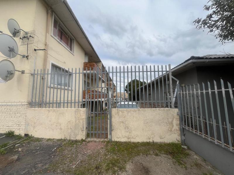 2 Bedroom Property for Sale in Parow Western Cape